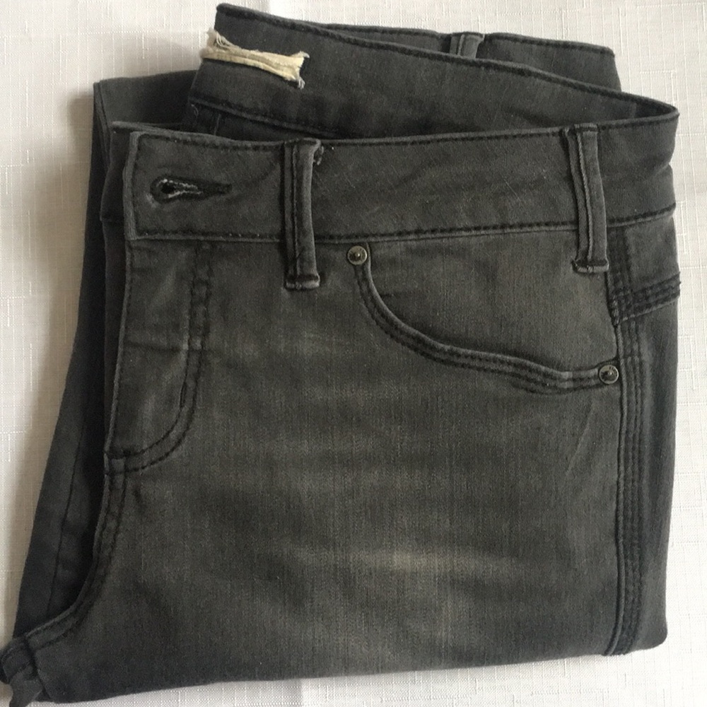 FREE PEOPLE - dark gray jeans size 28